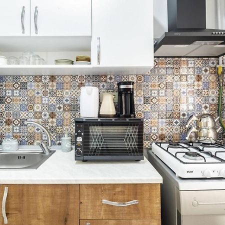 Lovely Flat Near Shore And Trendy Spots In Kadikoy Estambul Exterior foto