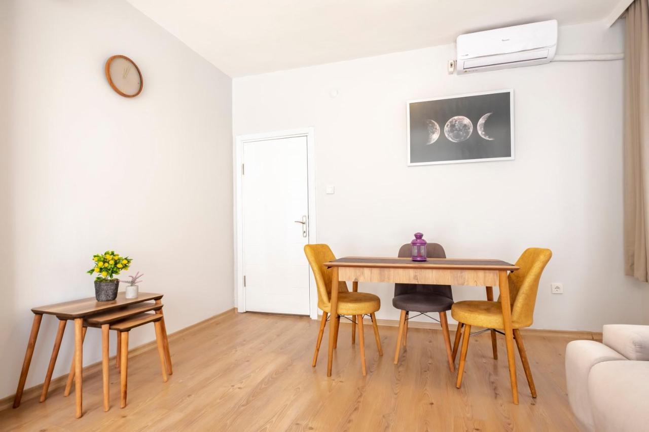 Lovely Flat Near Shore And Trendy Spots In Kadikoy Estambul Exterior foto