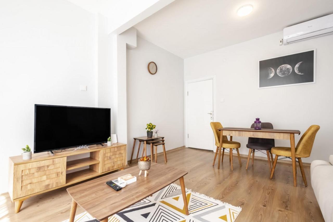 Lovely Flat Near Shore And Trendy Spots In Kadikoy Estambul Exterior foto